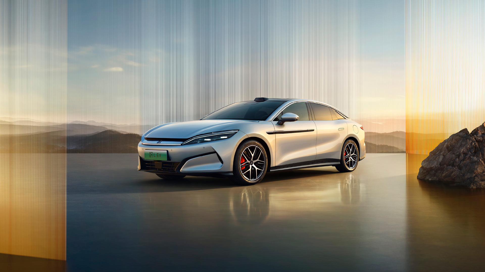 Электромобиль BYD Han L